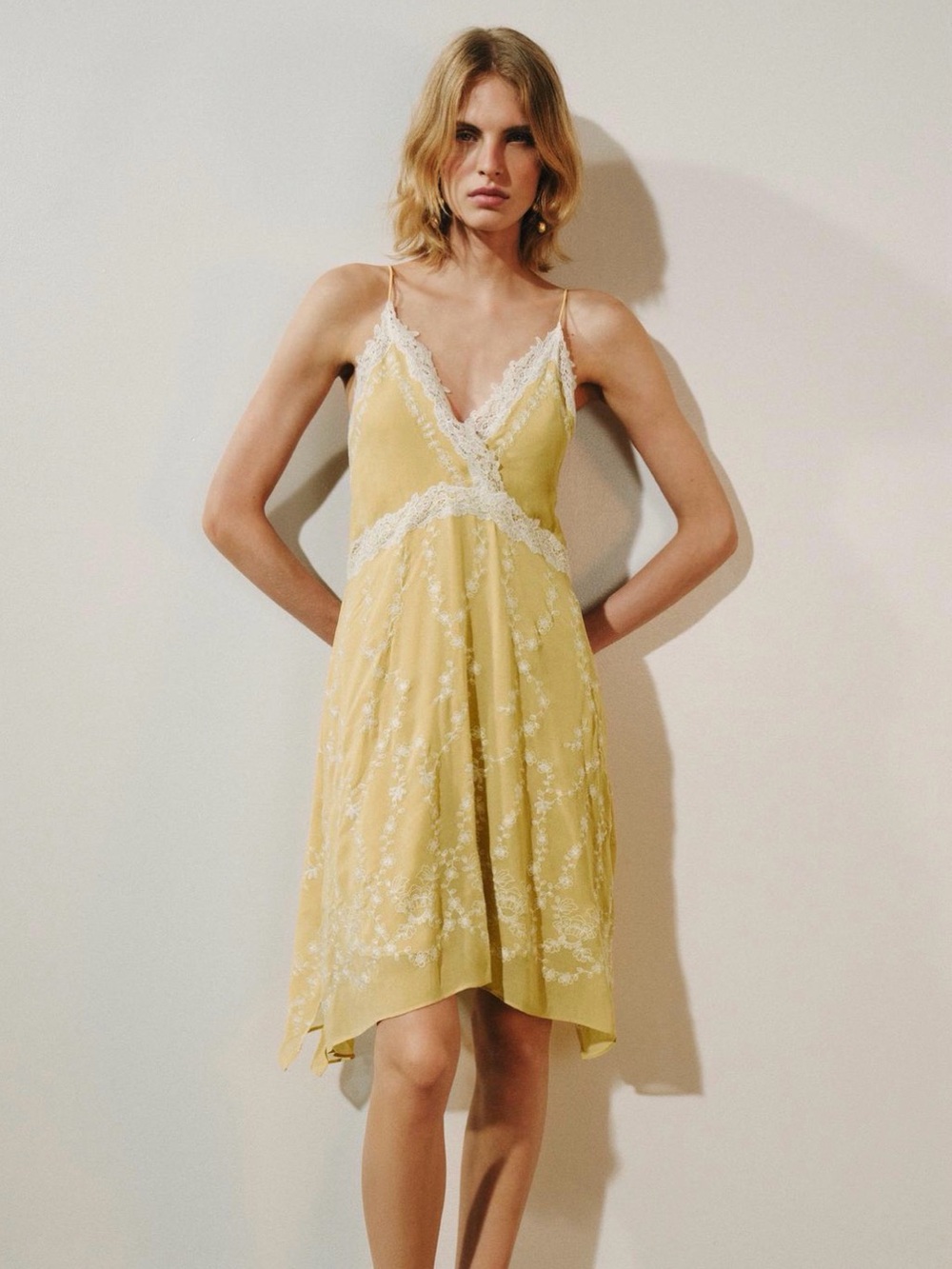 Zara Elegant Lace-Trim Slip Dress in Mustard Yellow